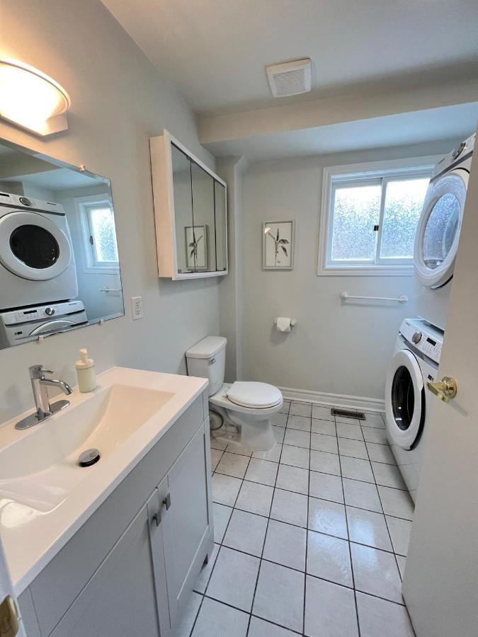 Letitia Heights !B Spacious And Quiet Private Bedroom With Shared Bathroom Barrie Dış mekan fotoğraf